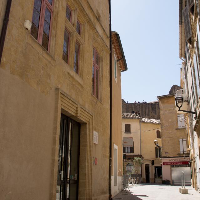 Maison Nostra 