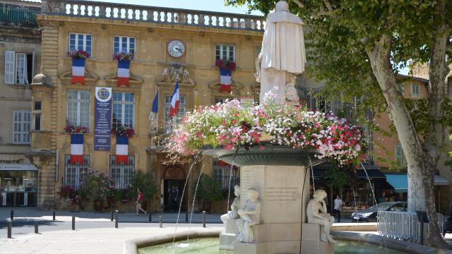 Page 22 Hôtel De Ville